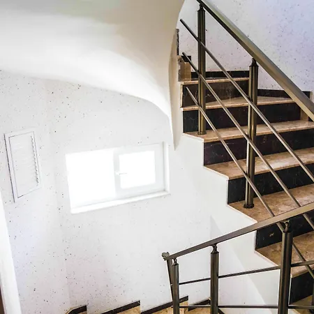 Ale Hotel apartamentowy 3*